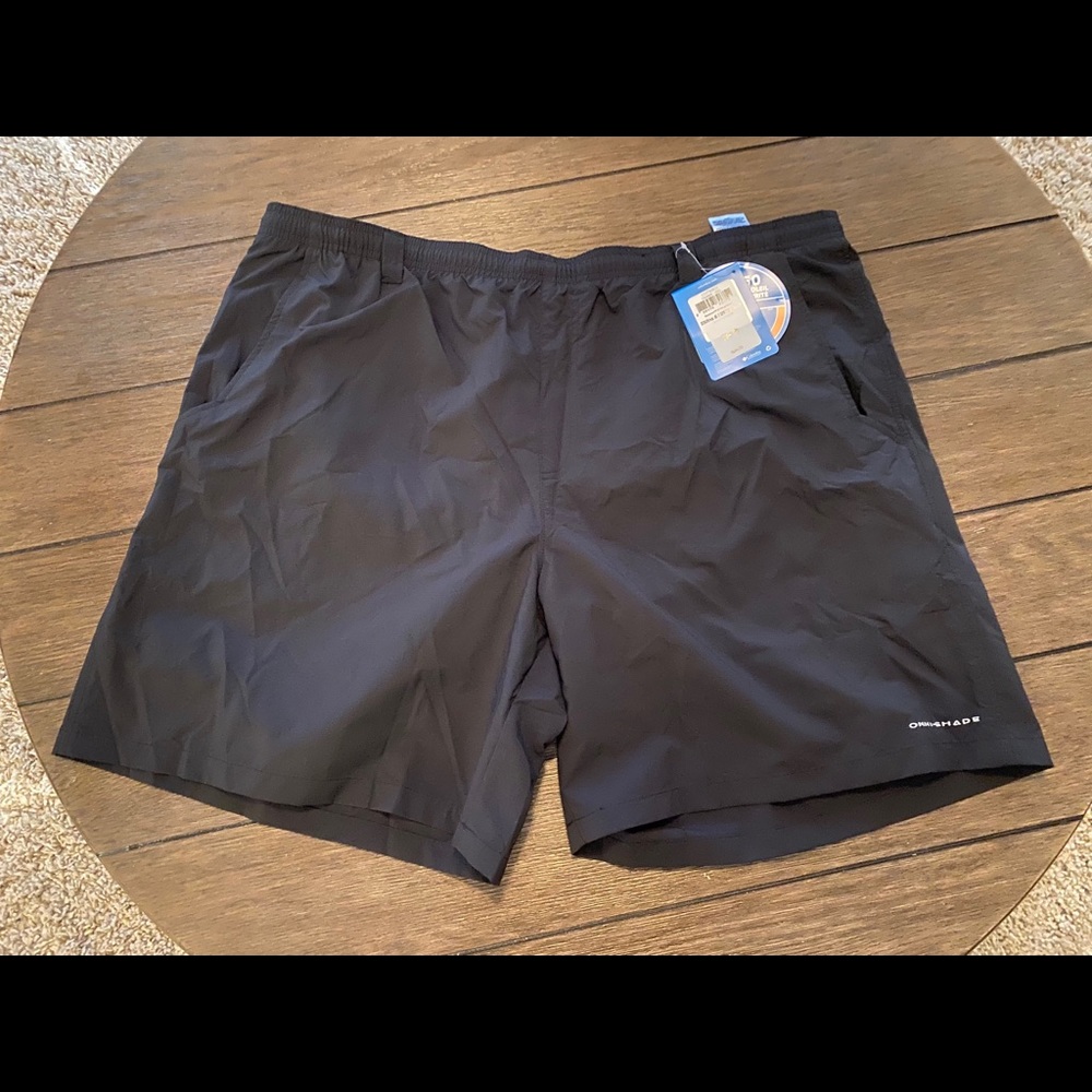 Columbia swim trunks 4XL